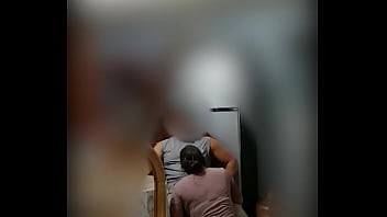 Preview 2 of Force Brutal Fingering - VECINO ME AYUDO A REPARAR UN MURO Y ASI FUE COMO LE PAGUE