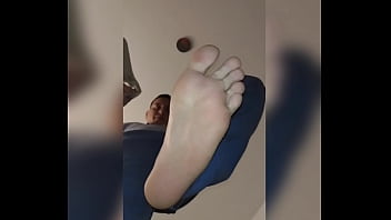 Preview 3 of Resling Sexx Video - Making a footjob