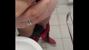 Preview 4 of Beautiking Fuck - Kleiner Schwanz vom Ysogay