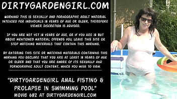 Preview 1 of Step Mymy Mom Big Boobs - Dirtygardengirl anal fisting &amp_ prolapse in swimming pool