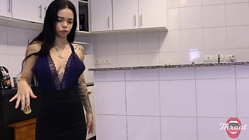 Preview 1 of Busty Milf Grinding Orgasm - NOVINHA PEITUDA E LACTANTE MAMANDO UMA ROLA - THROAT - LORD KENOBI/ ANNA completo no RED)