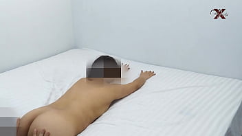 Preview 1 of High Class Fuck Sc - Mi prima se pinta las u&ntilde_as despues del ba&ntilde_o y le rasco el culo con mi verga... sexo anal hasta llenarla de semen