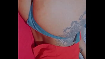 Preview 2 of Bang Minah - NO CUZINHO E MAIS GOSTOSO @ALICEMILGRAU69 MOSTRANDO SEU RABAO PARA F&Atilde_ EM CHAMADA DE VIDEO