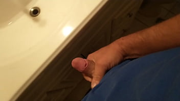Preview 1 of Turnah Big Slut - Quick masterbation and cum