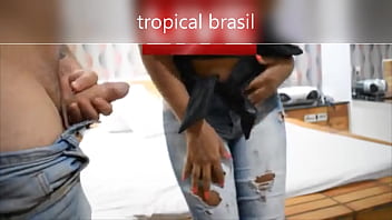 Preview 2 of Anal Cucum - Chamei o instrutor da academia para transar no motel e meu corno filmar