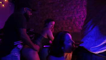 Preview 3 of Kegels Teen - Casais liberais transam na balada - Manuh Cortez - Big Paulo Marcelo - Jota - Mary RedQueen