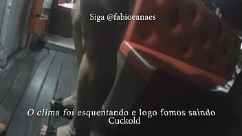 Preview 4 of Hezra Xx - Hotwife namorando na rua,  depois fazendo uma gulosa no encontro como amigo super dotado e corno filmando tudo.(trecho)