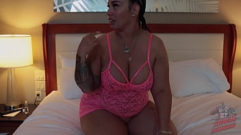 Preview 2 of Female Squirt Busty - SHE GOT THE FULL SERVICE TREATMENT,  Iluvshauna