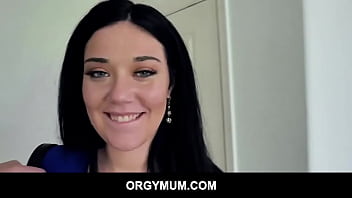 Preview 1 of Southern Highland Girl Xx Video - Curvy MILF Megan Maiden invites her stepson to slide his thick cock inside her love glove