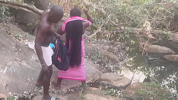 Preview 4 of Snan Karte Hue Girl And Boy - Perfect boobs village girl fucked in the stream