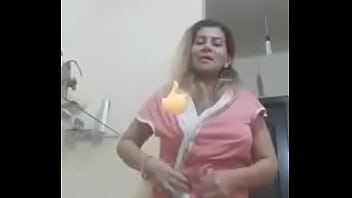 Preview 2 of Mature Ca - Anisa Alava mami madura bailando 1