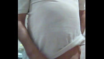 Preview 2 of Teen Russian Fuck In School - En el cuarto de ba&ntilde_o