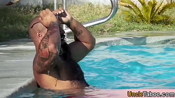 Preview 2 of Moly Jane - Muscle hunk pleasing big dick bareback at the poolside
