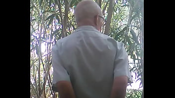 Preview 3 of Neha Kakkar Pussy Pick - Desnudo en un parque Amate 1