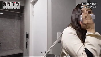 Preview 1 of Pink Vagina Beauty - https://bit.ly/3a4uc7G　さりげないボディタッチや距離感の詰め方で徐々にこちらの気持ちを高めてくれます