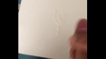 Preview 2 of Se Mete El Palo De Escoba - Sacando la malilla,  ElMyklo