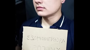 Preview 1 of Mom Fist Might - V&iacute_deo de verificaci&oacute_n