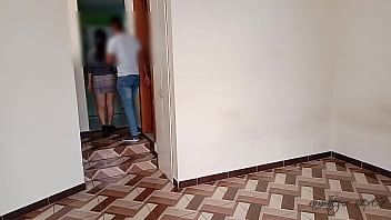 Preview 1 of Sniff My Foot - Me follo a la due&ntilde_a del edificio: llego buscando un departamento y la due&ntilde_a de edificio me dice que tiene tiempo sin estar con un hombre,  yo la follo por el culo y me deja gratis el mes