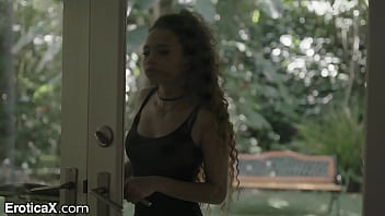 Preview 1 of Poor Pakistani Girl Xxx Video S - EroticaX - Gorgeous Cat Burgler Gets Caught,  Bang &amp_ Suck