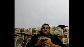 Preview 1 of Mom Shcool - Homem gozando muito