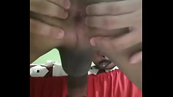 Preview 2 of Lesbians Strapon Sleep - Putinho brincando com o cuzinho