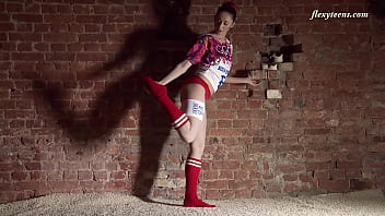 Preview 2 of Big Toys Xxxx - Siro Zagibalo has a tight wet pussy when her legs are spread