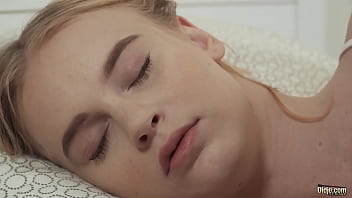 Preview 1 of Baig Chut - Young blonde begs grandpa to cum on her pretty face