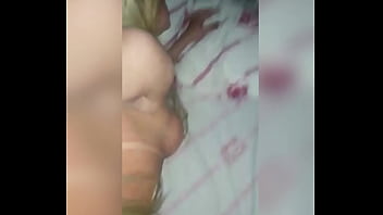 Preview 4 of Drugged Blowjob - Novinho dotado Arrastou a loirinha pro motel e botou a safada pra gemer gostoso na sua rola grande