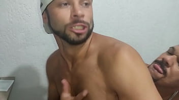 Preview 1 of Donkay And Man - Quer v&ecirc_ n&atilde_o te esquecer,  enfia a m&atilde_o no cu dele e faz ele gritar