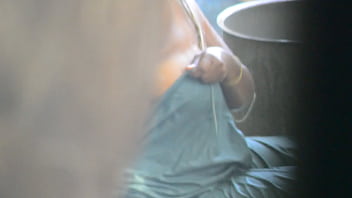 Preview 3 of X3tube Porne - trichy desi tamil milf bathing nude boobs exposed