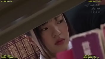 Preview 4 of First Time Fucking Hip Sex - Japonesa tiene un squirt y es follada por extra&ntilde_o 3