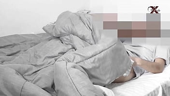 Preview 1 of Small Garl Sex Rep - Me descubre viendo PORNO y la muy puta se prende y me da su culo para follarmelo