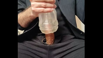 Preview 2 of Hut X X X - Uniformizado Fudendo Fleshlight