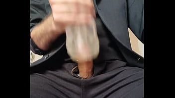 Preview 3 of Hut X X X - Uniformizado Fudendo Fleshlight