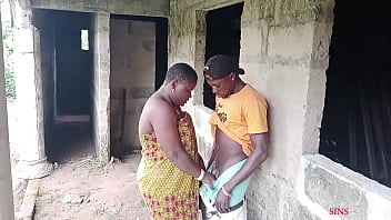 Preview 2 of Pronpuffytits - African Gift washed her pussy thoroughly before fucking the kings son outdoor