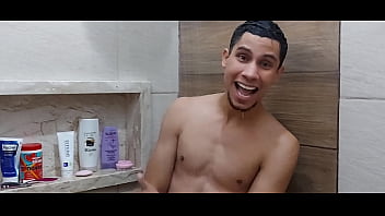Preview 2 of 1hr Xxx Movies - Garoto no banho falando v&iacute_deos sexy xvideos
