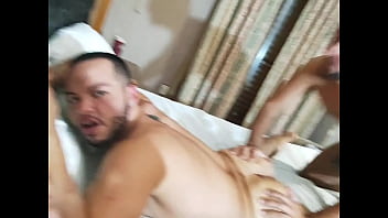 Preview 2 of Qawn Com - realizei o fetiche do casal e fiz os dois gozarem no menage