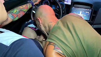 Preview 3 of Boro Homjanay - Motorista  ganha mamada no carro e pede pra fuder minha bunda em casa ( brunohot25 )