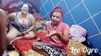 Preview 3 of Reverse Kissing Year Petite - Um bate papo com Valeska a chubby boca de veludo e  Nicoli Fox.