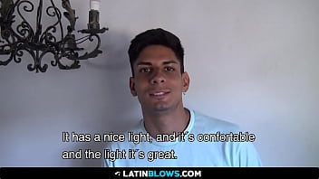 Preview 1 of Desi Garls Xx Vedio - Handsome Argentinian Guy Sucking a Cock For Money - Latinblows.com