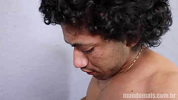 Preview 4 of Mom Bega - Metendo a pica do dotado magrinho no c&uacute_ e na boca