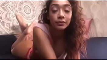 Preview 2 of Seks Dgn Haiwan - Guyanese girl plays with herself