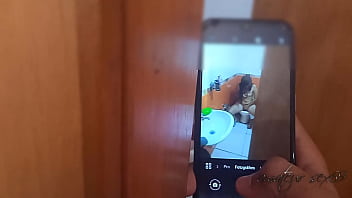Preview 1 of Www Sex Movies Com Porn18 - a mi compa&ntilde_era de habitacion con fotos para poderla follar despues que se esta masturbando en el ba&ntilde_o,  me pide que no suba sus fotos a las redes sociales para no quedar como una puta.