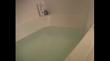 Preview 1 of Xxxsd New Video - Julie gets Dunked