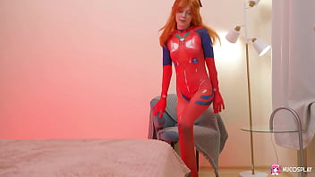 Preview 1 of Sexi Bideo 12 - Sexy redhead babe Eva Barbie plays with a sex toy on the bed.