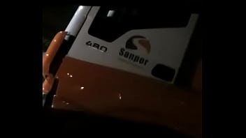 Preview 2 of Own Vids Pornsusa Online - Sra Penha mais uma vez na marginal brincado com motorista de caminh&atilde_o