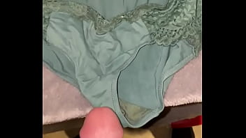 Preview 1 of Peru Police - Cumming on my step sisters friends used panties.
