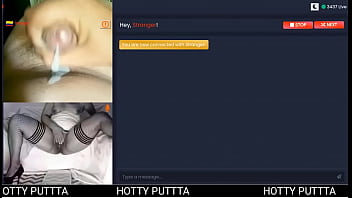 Preview 3 of 43 Mom - Hotty Puttta aime les godes enormes #2 sur video chat