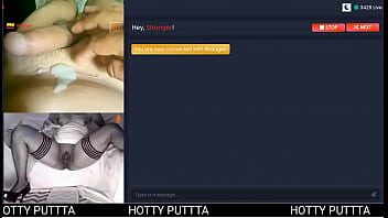 Preview 4 of 43 Mom - Hotty Puttta aime les godes enormes #2 sur video chat