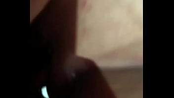 Preview 2 of Amateur Busty Porn Wife - Eu e o brinquedo dela.